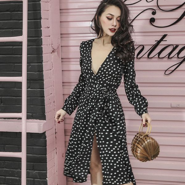 summer elegant very low cut thin bowls high rise side slits hemline dressed classic vintage kuaq, Black;gray
summer elegant very low cut thin bowls high rise side slits hemline dressed classic vintage kuaq, Black;gray