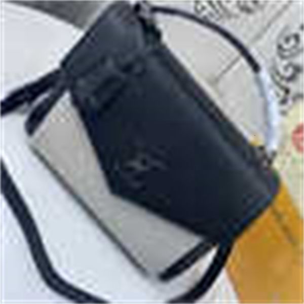 bags 2020 iconic brand body new spring/summer designer shoulder handbags luxury handles shoulder m54877 totes cross m53506 bag m54849 cl
bags 2020 iconic brand body new spring/summer designer shoulder handbags luxury handles shoulder m54877 totes cross m53506 bag m54849 cl