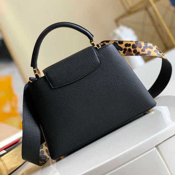 7a+fashion original single copy leopard grain m57215 leather loulou bag shoulder bag wide shoulder straps removable shoulder straps bags
7a+fashion original single copy leopard grain m57215 leather loulou bag shoulder bag wide shoulder straps removable shoulder straps bags