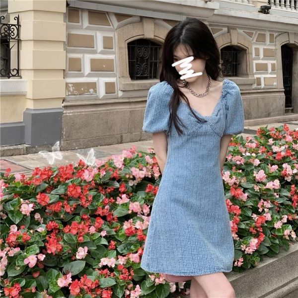 casual dresses korean v-neck puff sleeve denim blue women dress 2021 summer fashion temperament solid color high waist a-line mini, Black;gray
casual dresses korean v-neck puff sleeve denim blue women dress 2021 summer fashion temperament solid color high waist a-line mini, Black;gray