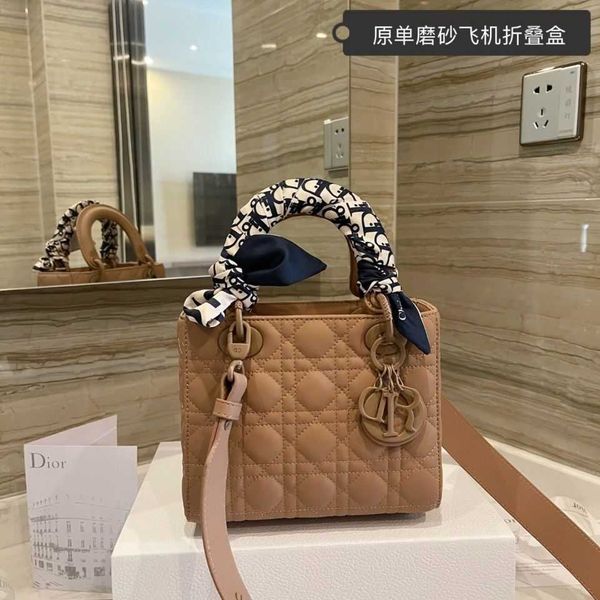 d di ce 2021 casual and fashionable hand-held slung bag zly
d di ce 2021 casual and fashionable hand-held slung bag zly