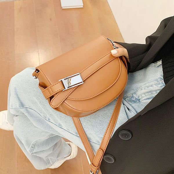 fashion saddle crossbody bag designer luxury shoulder bag for solid color pu leather messenger chic lady mini purse 2021
fashion saddle crossbody bag designer luxury shoulder bag for solid color pu leather messenger chic lady mini purse 2021