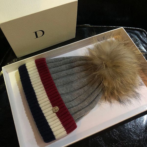 ht026 womens hats beanies winter hats for women 100% raccoon fur pompom hat female knitted capsg, Blue;gray
ht026 womens hats beanies winter hats for women 100% raccoon fur pompom hat female knitted capsg, Blue;gray