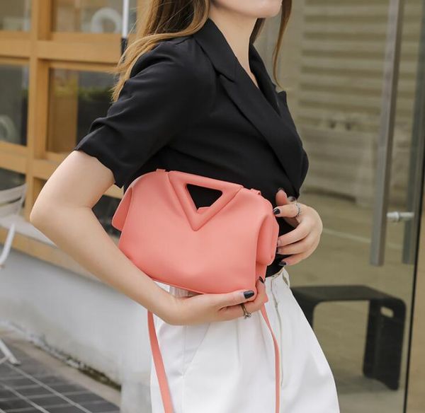 with box handbag cloud bags for women inverted triangle 2021 leather cowhide fashion bag
with box handbag cloud bags for women inverted triangle 2021 leather cowhide fashion bag