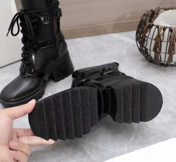 luxury designer womens half boots shoes winter chunky med heels plain square toes shoe rainboots zip women mid calf booty wear resistant thi, Black 
luxury designer womens half boots shoes winter chunky med heels plain square toes shoe rainboots zip women mid calf booty wear resistant thi, Black