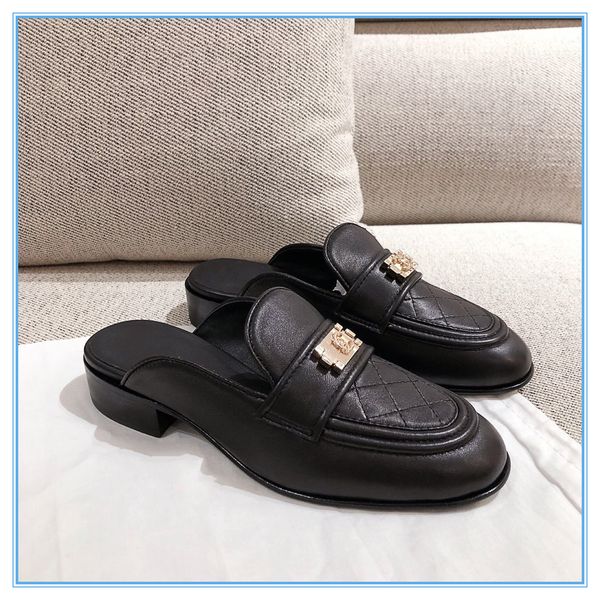 2021ss selling high-end women shoes fashion trend metal chain decoration wide flat delicate shoes black true leather lady dress slippers off
2021ss selling high-end women shoes fashion trend metal chain decoration wide flat delicate shoes black true leather lady dress slippers off