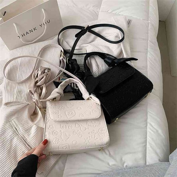 2021 new female messenger korean embossed small square fashion yangqi net red lipstick bag
2021 new female messenger korean embossed small square fashion yangqi net red lipstick bag