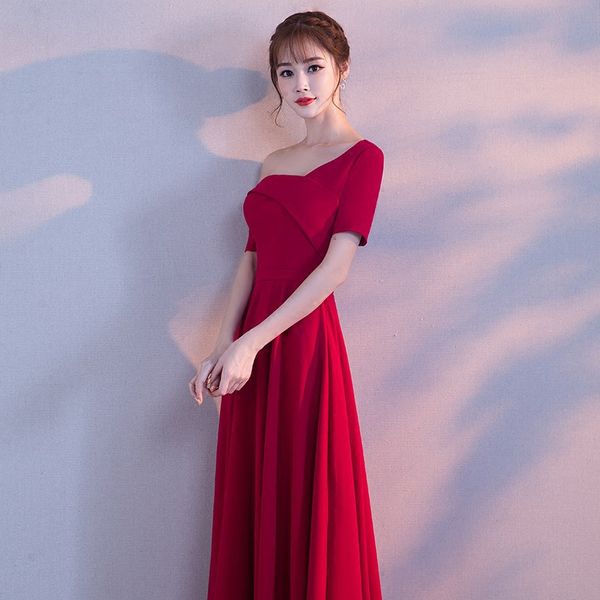 2021 new arrival evening dress burgundy embroidery luxury satin long elegant robe de soiree gown, Black;red
2021 new arrival evening dress burgundy embroidery luxury satin long elegant robe de soiree gown, Black;red