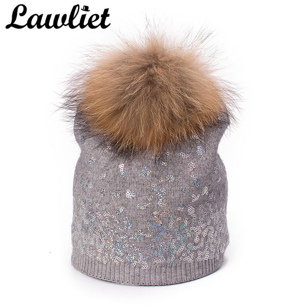 2021 new big natural raccoon fur pom for women girl shimmer sequin cashmere winter hat wool knitted beanie skull cap t300 etnv, Blue;gray
2021 new big natural raccoon fur pom for women girl shimmer sequin cashmere winter hat wool knitted beanie skull cap t300 etnv, Blue;gray
