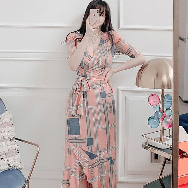 2021 bohemian dressed in geometric printing of women will see deep cross v-neck bodycon wrap maxi dress long boho pink beach robe gatm, White
2021 bohemian dressed in geometric printing of women will see deep cross v-neck bodycon wrap maxi dress long boho pink beach robe gatm, White