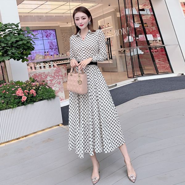 designer spring new style women's fashion party vintage elegant chic print belt midi shirt dress r696, Black;gray
designer spring new style women's fashion party vintage elegant chic print belt midi shirt dress r696, Black;gray
