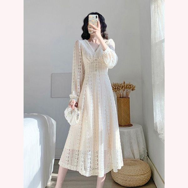 party dresses 2021 spring autumn temperament dress female retro v-neck lace long-sleeved clothing ladies waist floral vestidos h241, White;black
party dresses 2021 spring autumn temperament dress female retro v-neck lace long-sleeved clothing ladies waist floral vestidos h241, White;black