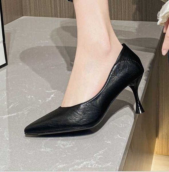 dress shoes style european american half baotou sandals summer with fine heel and sharp leather buckle one button e01, Black
dress shoes style european american half baotou sandals summer with fine heel and sharp leather buckle one button e01, Black