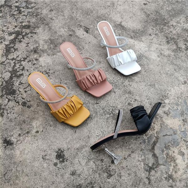 slippers transparent glitter slides big size shoes women heels jelly high thin rubber scandals pu strange style basic crystal, Black
slippers transparent glitter slides big size shoes women heels jelly high thin rubber scandals pu strange style basic crystal, Black