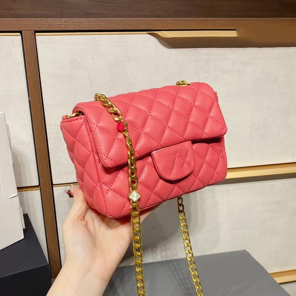 2021 s/s new leather fashion women bag gem decoration chain shoulder bag luxury designers bags handbag messenger bags multiple colors
2021 s/s new leather fashion women bag gem decoration chain shoulder bag luxury designers bags handbag messenger bags multiple colors