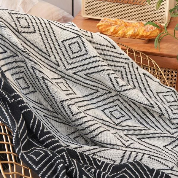 blankets nordic style knitted warm throw blanket black white double-sided jacquard diamond striped pattern weighted cover for sofa
blankets nordic style knitted warm throw blanket black white double-sided jacquard diamond striped pattern weighted cover for sofa
