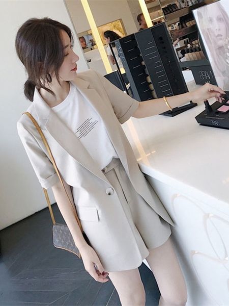2021 will see new dress small jacket suits shorts fashion ladies women glue, White
2021 will see new dress small jacket suits shorts fashion ladies women glue, White