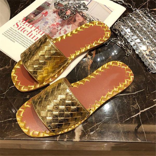 2021 new gold silver black white women slippers weave leather flats peep toe slides size 35-42
2021 new gold silver black white women slippers weave leather flats peep toe slides size 35-42