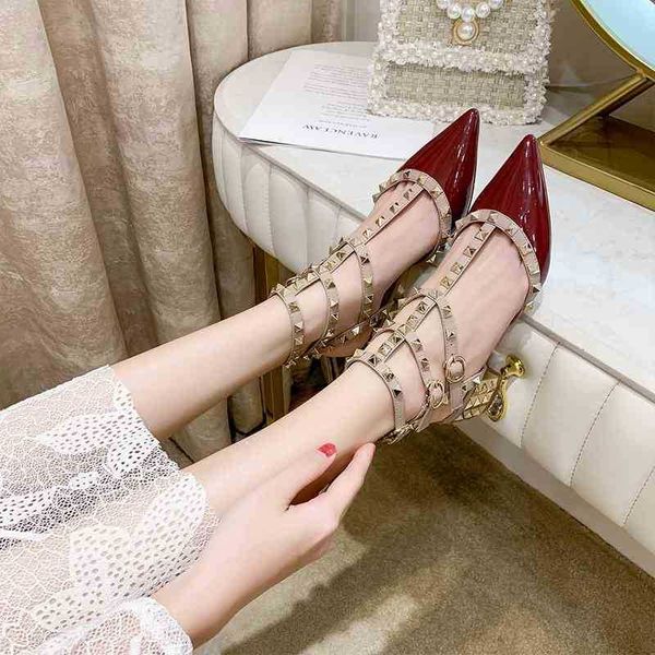 new v rivet sandals in summer 2021, Black