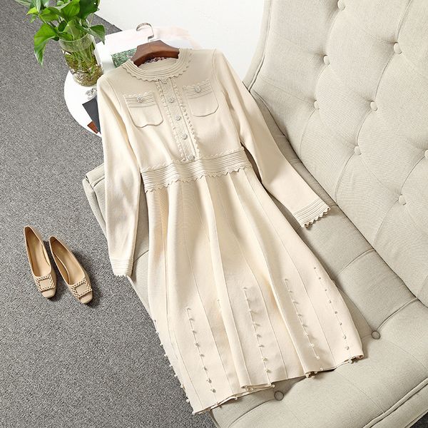 2021 fall autumn long sleeve round neck ivory / pink pure color knitted panelled beading buttons mid-calf dress elegant casual dresses 21g12, Black;gray
2021 fall autumn long sleeve round neck ivory / pink pure color knitted panelled beading buttons mid-calf dress elegant casual dresses 21g12, Black;gray