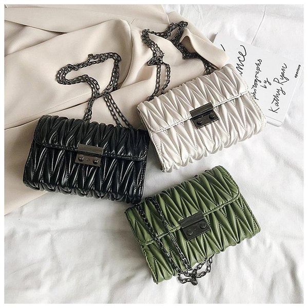 women's bag korean style ladies bag embroidery thread chain pu shoulder messenger solid color small square
women's bag korean style ladies bag embroidery thread chain pu shoulder messenger solid color small square