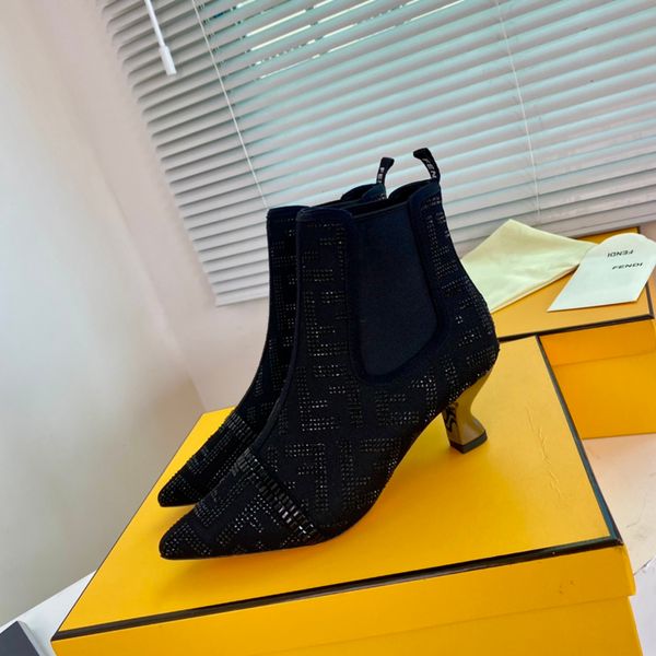 designers women winter snow boots real fur slides classic leather waterproof warm knee high boot fashion booties with box -b383, Black
designers women winter snow boots real fur slides classic leather waterproof warm knee high boot fashion booties with box -b383, Black