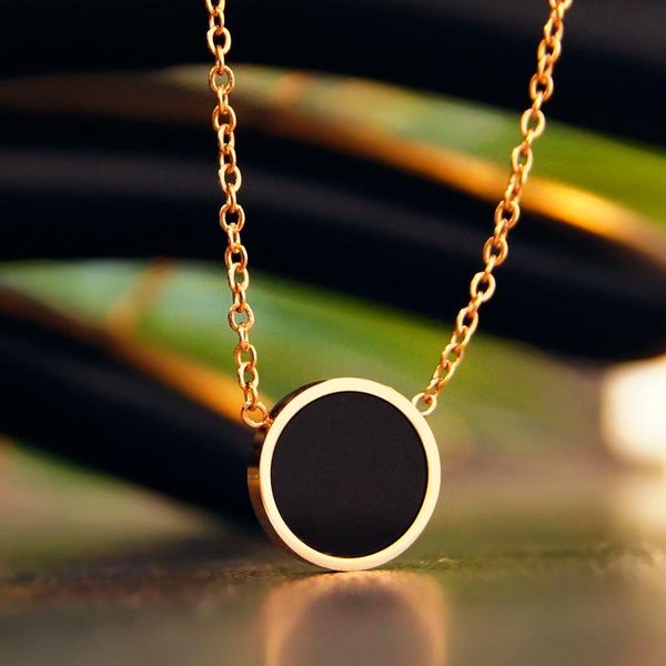 pendant necklaces classic stainless steel necklace for women designer jewelry 2021 statement kn016-1, Silver 
pendant necklaces classic stainless steel necklace for women designer jewelry 2021 statement kn016-1, Silver