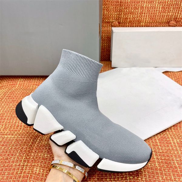 2021 designer mens women speed shoes sock sneaker casual stretch-knit comfortable race shoe summer outdoor high trainer jogging walking snea, Black
2021 designer mens women speed shoes sock sneaker casual stretch-knit comfortable race shoe summer outdoor high trainer jogging walking snea, Black