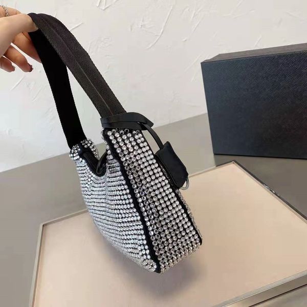 yisykiy luxurys designer women crystal diamante handbags metallic beads shoulder bags glitter diamonds lady axillary bag crossbody bag
yisykiy luxurys designer women crystal diamante handbags metallic beads shoulder bags glitter diamonds lady axillary bag crossbody bag