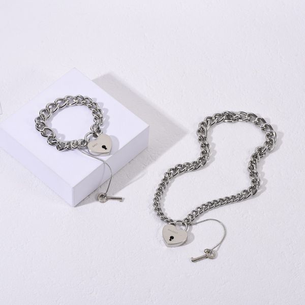 design jewelry key can open new gradient clavicle chain love lock necklace bracelet, Silver
design jewelry key can open new gradient clavicle chain love lock necklace bracelet, Silver