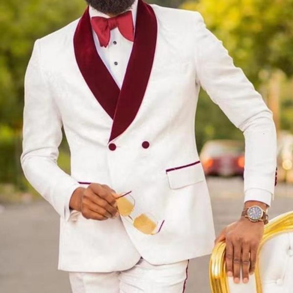 men's suits & blazers white floral jacquard causal men with double breasted burgundy velvet lapel slim fit 2 piece wedding groom tuxedo, White;black
men's suits & blazers white floral jacquard causal men with double breasted burgundy velvet lapel slim fit 2 piece wedding groom tuxedo, White;black