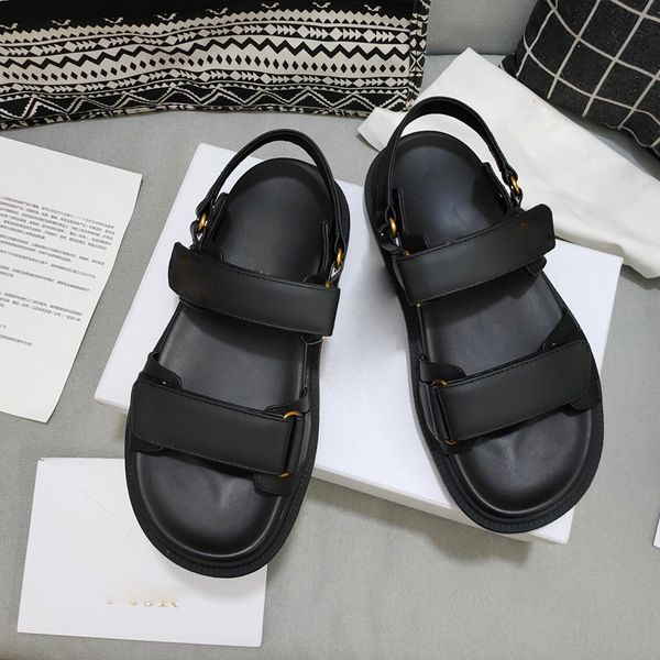 2021 luxurious designers sandals effortlessly stylish slides 2 straps with adjusted gold buckles women summer calfskin sandal woman thick bo, Black
2021 luxurious designers sandals effortlessly stylish slides 2 straps with adjusted gold buckles women summer calfskin sandal woman thick bo, Black
