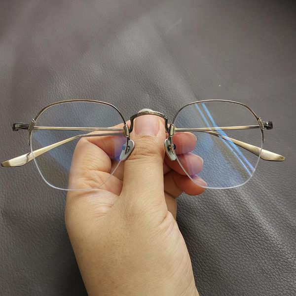 sunglasses pure titanium frame retro japanese glasses for men and women. blue-light-proof flat lenses customized myopia, White;black
sunglasses pure titanium frame retro japanese glasses for men and women. blue-light-proof flat lenses customized myopia, White;black