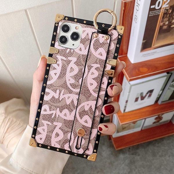 cell phone pouches square aiphabet leather case for 12 11 pro xr xs max samsung s20 plus fashinon wrist bracket cover
cell phone pouches square aiphabet leather case for 12 11 pro xr xs max samsung s20 plus fashinon wrist bracket cover