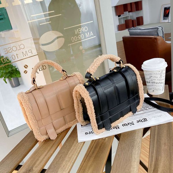 hbp 2021 korean autumn and winter new black lamb wool handbag fashion small square women's versatile one shoulder slanting bag
hbp 2021 korean autumn and winter new black lamb wool handbag fashion small square women's versatile one shoulder slanting bag