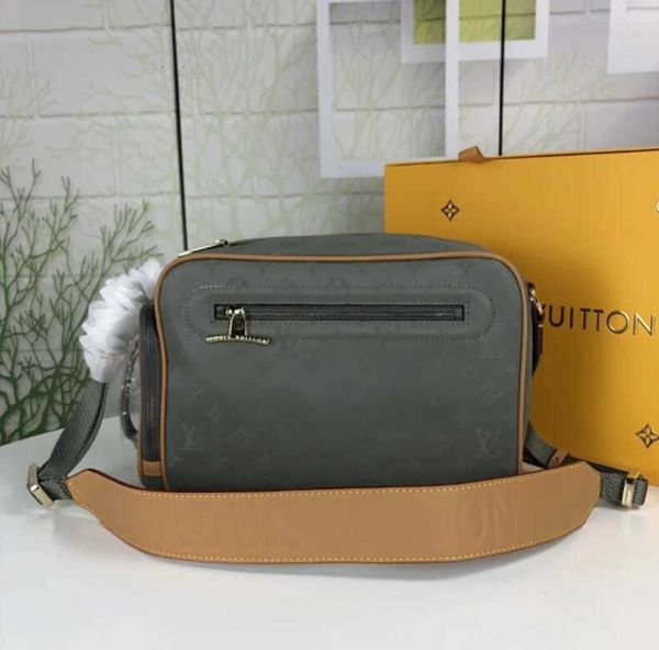 men's brand totes designer handbags luxury shoulder m43884 bag 43889 men 2020 iconic spring handles and bags summer camera cross body b
men's brand totes designer handbags luxury shoulder m43884 bag 43889 men 2020 iconic spring handles and bags summer camera cross body b