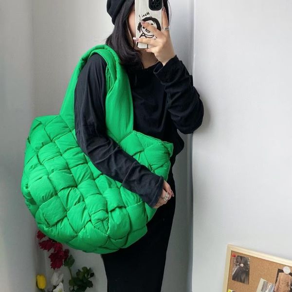 evening bags large winter women shoulder nylon fabric down material inner fluffy soft cotton cloud pillow bag fashion handbag tote
evening bags large winter women shoulder nylon fabric down material inner fluffy soft cotton cloud pillow bag fashion handbag tote