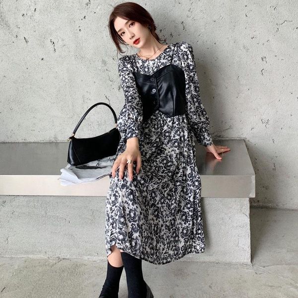 casual dresses korean style fashion floral print women dress spring autumn female retro long sleeve high waist dresses+pu leather vest 2pcs, Black;gray
casual dresses korean style fashion floral print women dress spring autumn female retro long sleeve high waist dresses+pu leather vest 2pcs, Black;gray