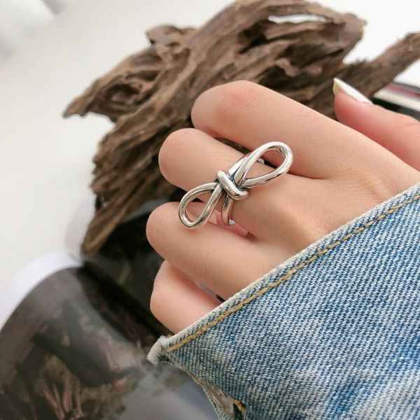 cluster rings s925 whole body sterling silver heavy industry bow ring sweet light luxury high-end open single elegant lady style, Golden;silver
cluster rings s925 whole body sterling silver heavy industry bow ring sweet light luxury high-end open single elegant lady style, Golden;silver