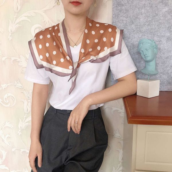 2021 korean black and white silk scarf for women's air conditioning design, Blue;black
2021 korean black and white silk scarf for women's air conditioning design, Blue;black