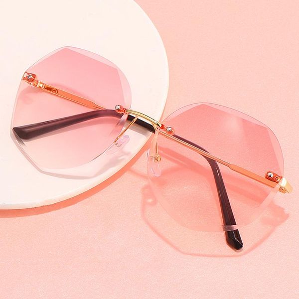 sunglasses rimless women's fashion gradient lenses sun glasses lady vintage alloy legs classic designer shades uv400, White;black
sunglasses rimless women's fashion gradient lenses sun glasses lady vintage alloy legs classic designer shades uv400, White;black