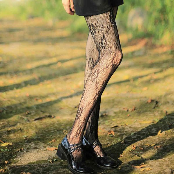 silk stockings socks stockingsnew rose rattan lace fishing net bottomed pantyhose female black white lolita
silk stockings socks stockingsnew rose rattan lace fishing net bottomed pantyhose female black white lolita