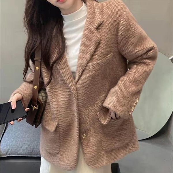 junerain elegant women blazers vintage long sleeve autumn winter thick warm plush blazer jacket casual office ladies woolen coat, White;black
junerain elegant women blazers vintage long sleeve autumn winter thick warm plush blazer jacket casual office ladies woolen coat, White;black