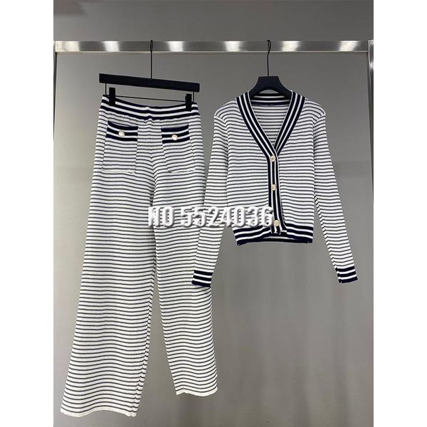 women's two piece pants fashion women runway knitted tracksuit v-neck stripe sweater+knit casual high waist autumn winter 2 set, White
women's two piece pants fashion women runway knitted tracksuit v-neck stripe sweater+knit casual high waist autumn winter 2 set, White