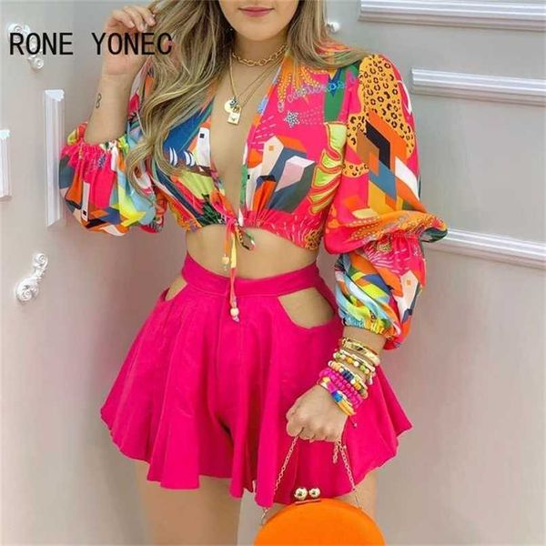 women two piec set print deep v neck colorblock lantern sleeve croop & cutout plain shorts set 211022, White
women two piec set print deep v neck colorblock lantern sleeve croop & cutout plain shorts set 211022, White
