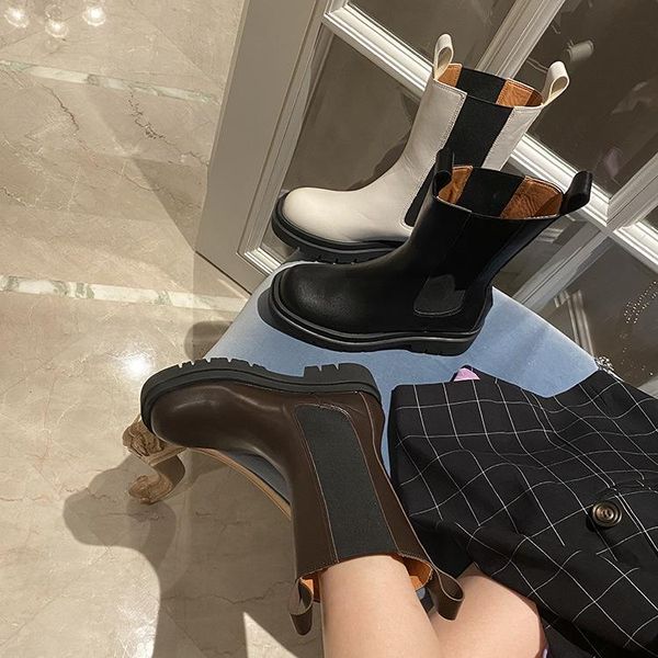 boots korean version of square head simple leather women's thick heel sole 2021 short medium, Black
boots korean version of square head simple leather women's thick heel sole 2021 short medium, Black