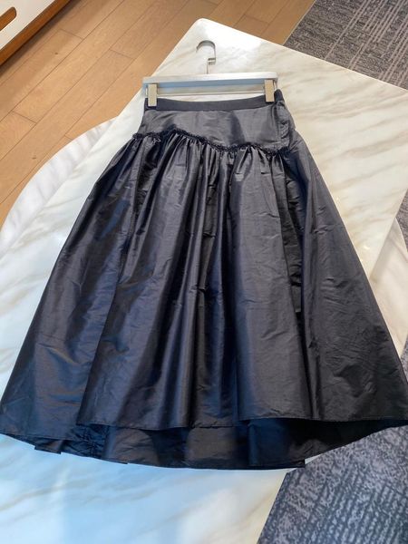 skirts 2021 women fashion pure color silk puffy skirt 0525, Black
skirts 2021 women fashion pure color silk puffy skirt 0525, Black