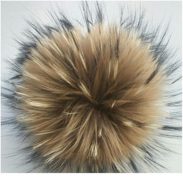 50 pcs/lot really natural animal raccoon hair ball 12-15cm large pompom with buckle brooch pin knitted hats caps facto jllcpo
50 pcs/lot really natural animal raccoon hair ball 12-15cm large pompom with buckle brooch pin knitted hats caps facto jllcpo
