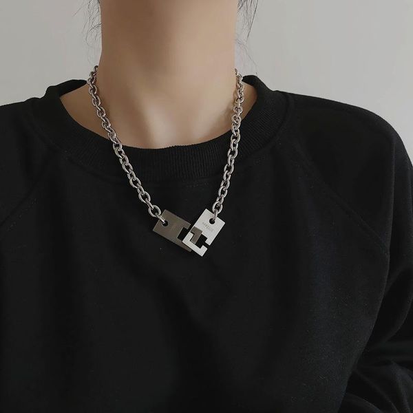 chokers 2021 ins tide hip hop exaggerated thick chains for women girl design sense sweater accessories female clavicle chain jewelry, Golden;silver
chokers 2021 ins tide hip hop exaggerated thick chains for women girl design sense sweater accessories female clavicle chain jewelry, Golden;silver
