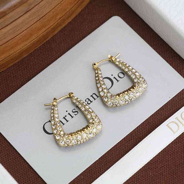 earrings fashion luxury designer jewelry d family letter full diamond women's 2021 fengdijia personality versatile, Golden
earrings fashion luxury designer jewelry d family letter full diamond women's 2021 fengdijia personality versatile, Golden